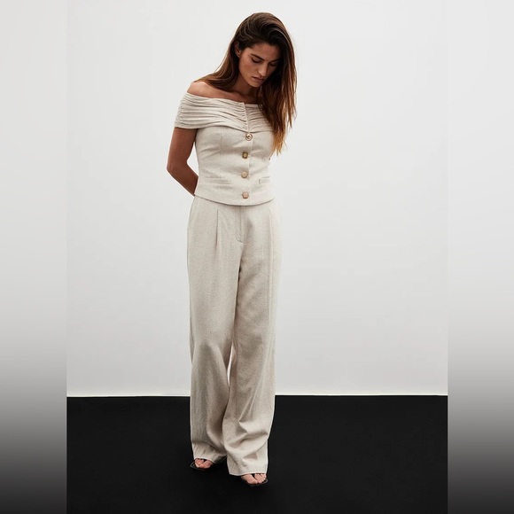NA-KD Set - Beige Linen Blend Off Shoulder Top & Suit Trousers - Picture 11 of 17